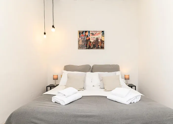 Daire Near Piazza Navona By Ndp Rent